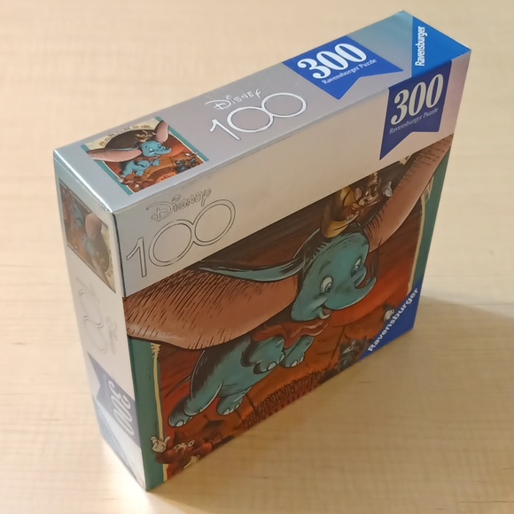 Disney Dumbo Ravensburger 300 pc jigsaw puzzle - Picture 2 of 8